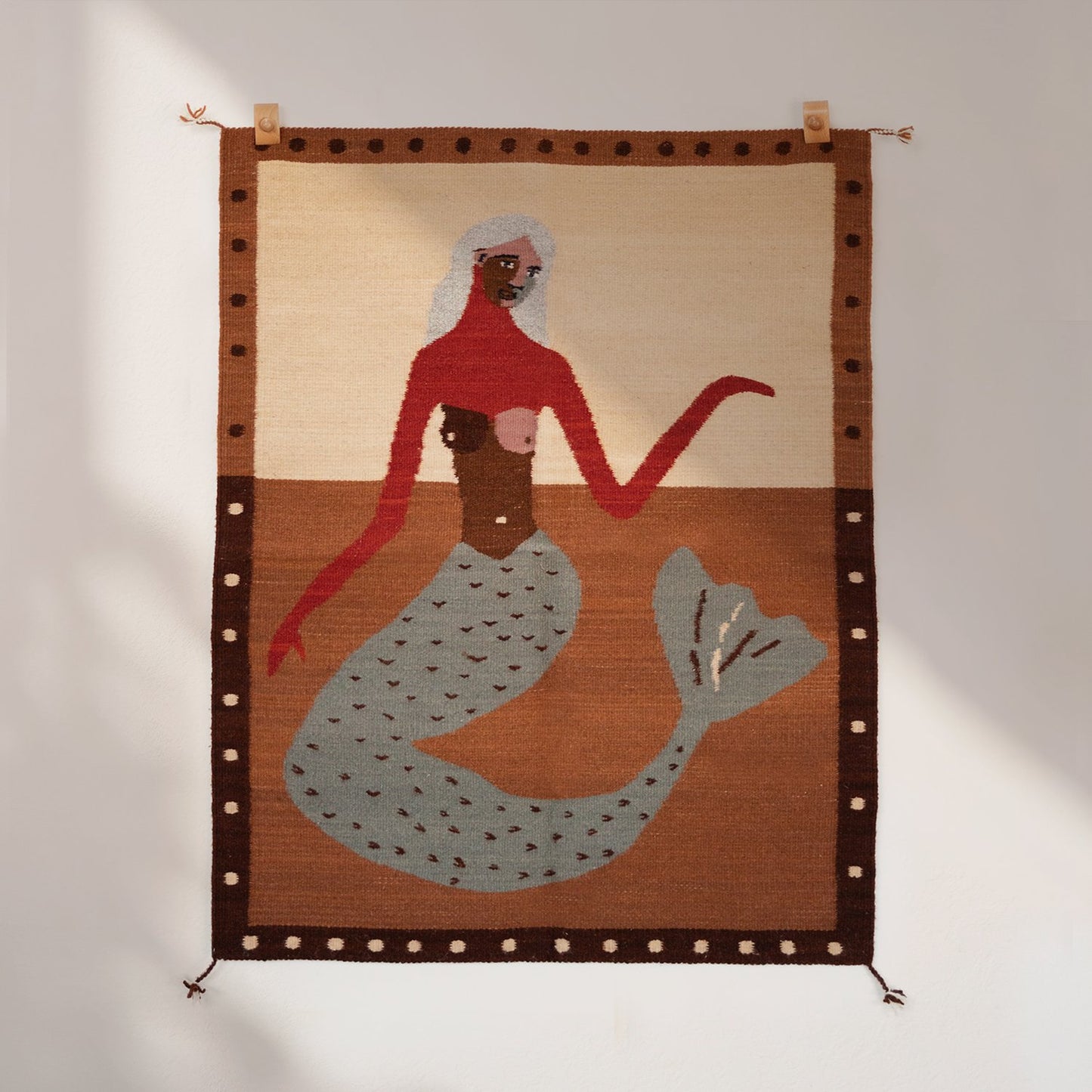 Siren And The Sand Weaving